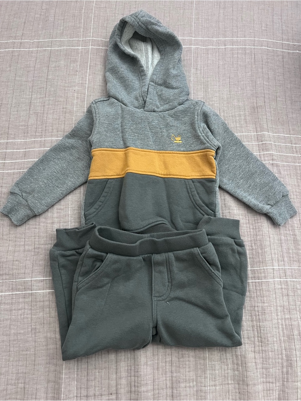 Kids Headquarters Hooded Sweatshirt & Joggers Set - Gray with Yellow Stripe